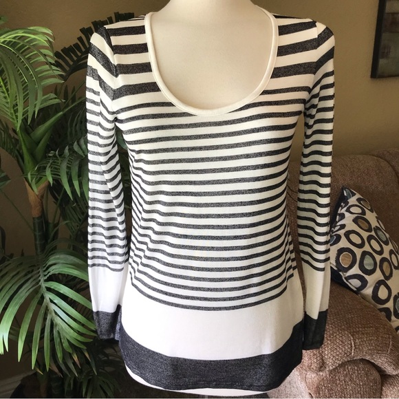 Vince gray white stripe scoop neck rayon blend pullover top - Picture 5 of 6